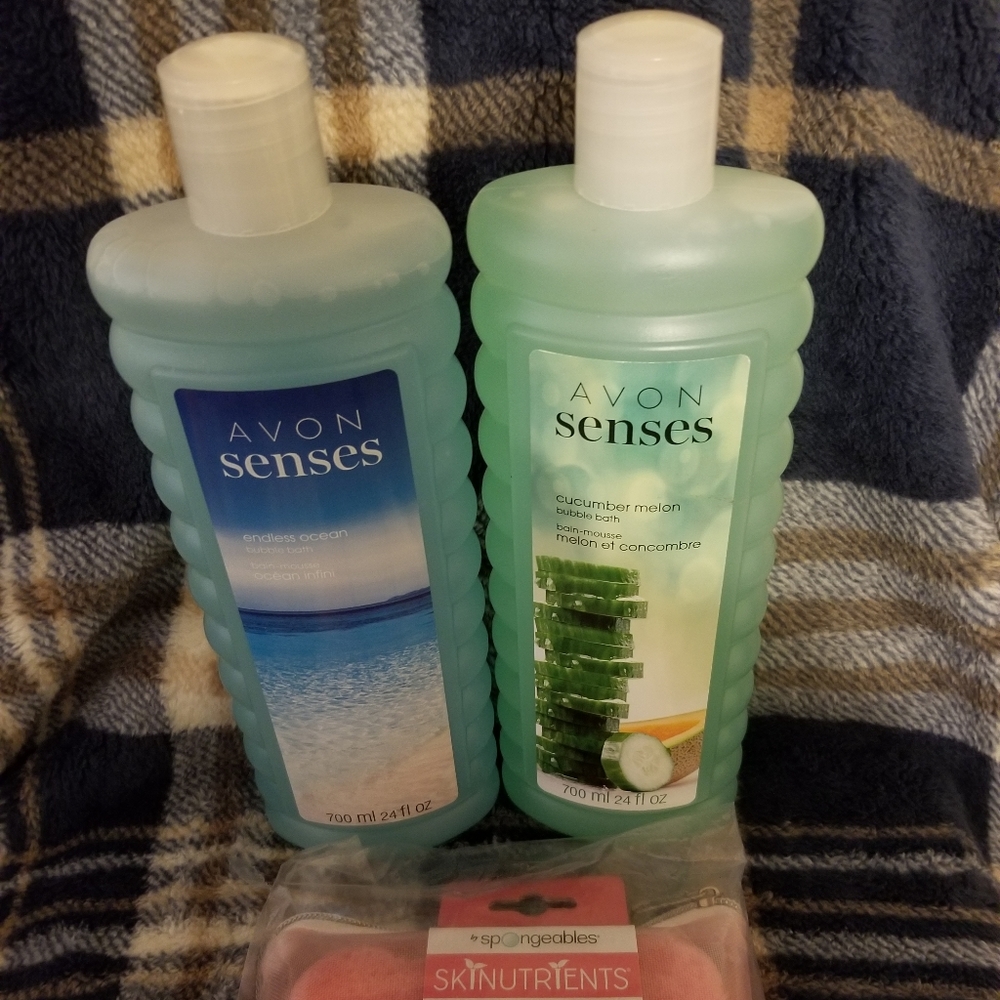 Avon Bubble Baths and body wash sponge